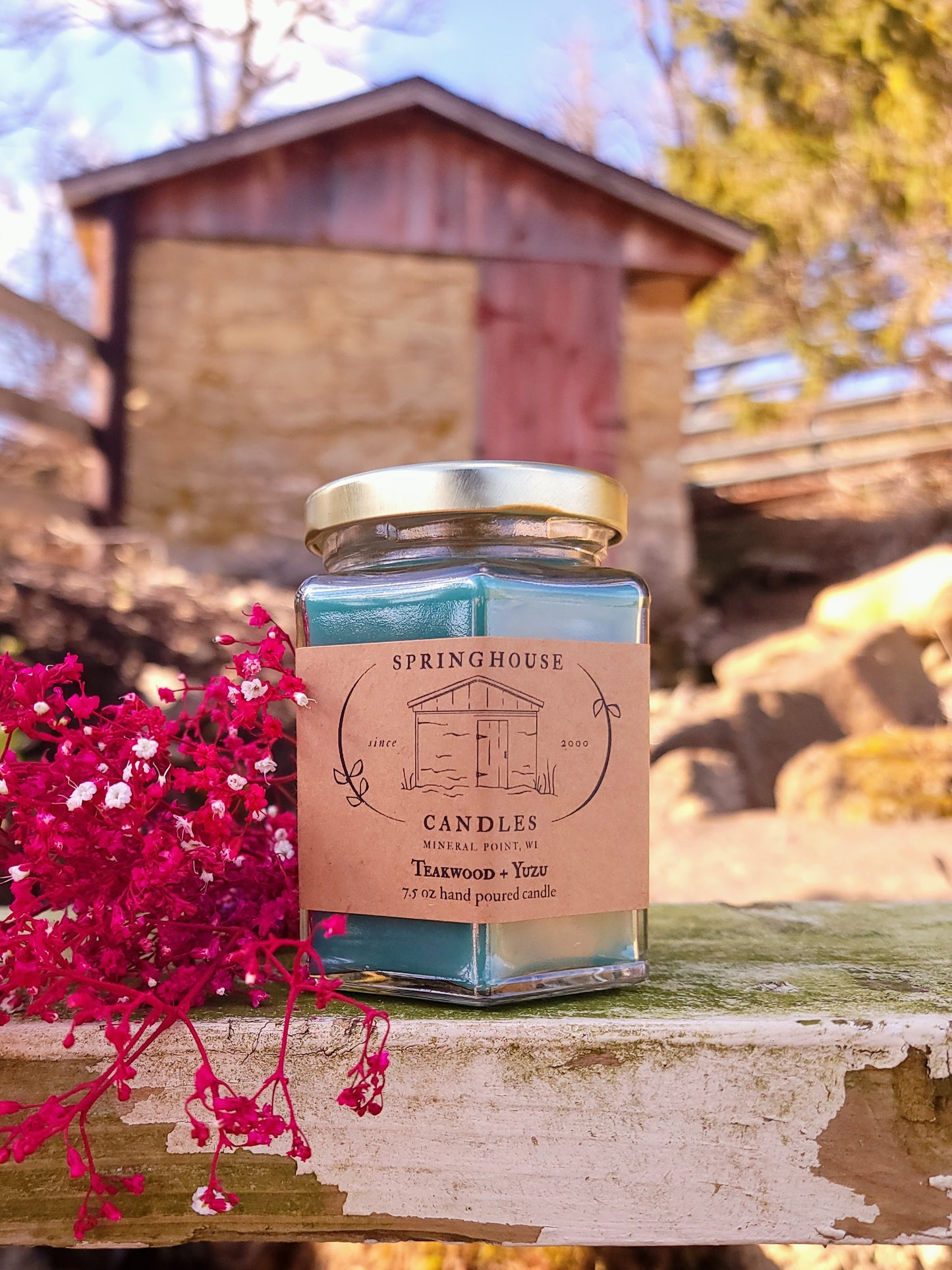 Teakwood + Yuzu 7.5 oz Hand Poured Candle